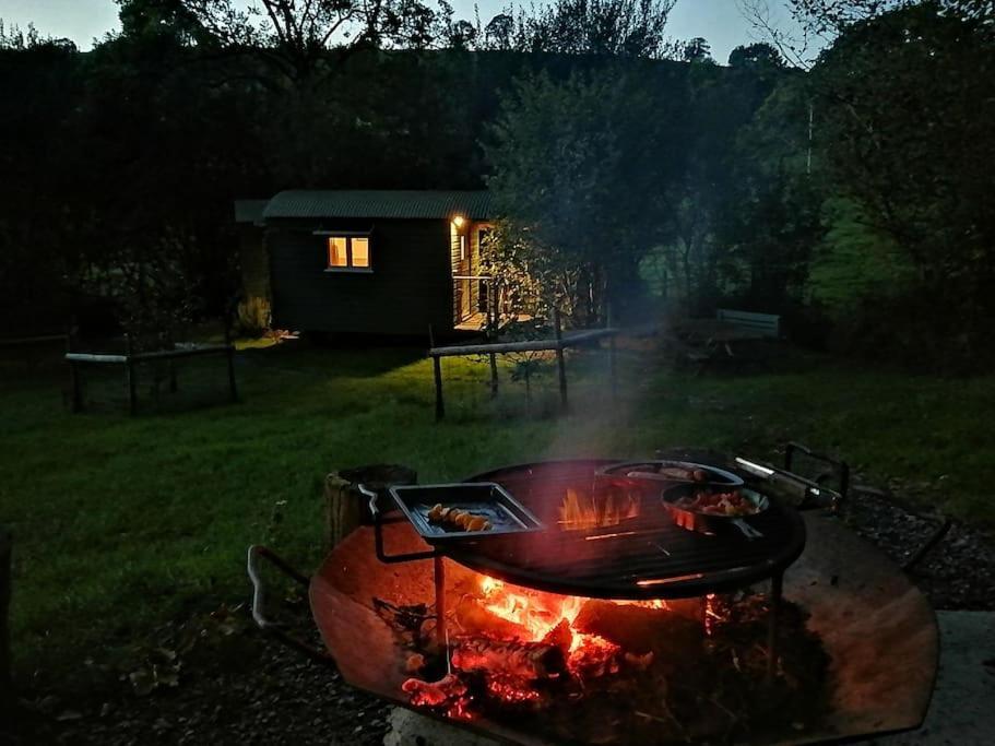 Penn Bergeyn Shepherd'S Huts Эксетер Экстерьер фото